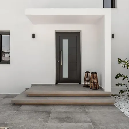 C And G Agia Anna (Naxos)